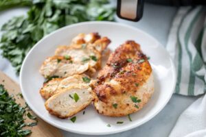 Geriausias oro gruzdintuvės vištienos krūtinėlės receptas