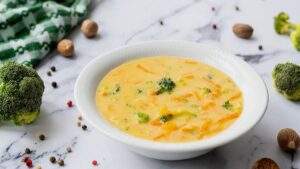 Brokolių čederio sriubos receptas – Panera Copycat