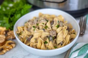 GERIAUSIAS Instant Pot Jautienos Stroganoffas
