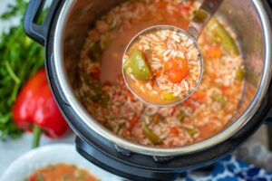 Greitai paruošiama įdarytų pipirų sriuba