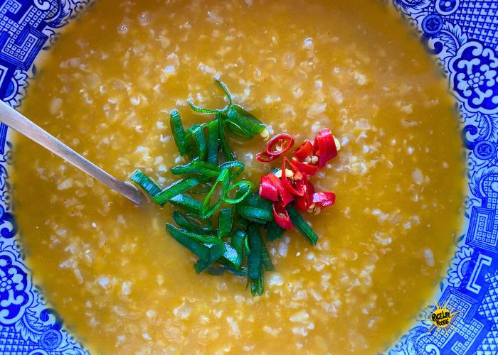 BUTTERNUT Squash Congee yra guodžiantis puodukas gerovei