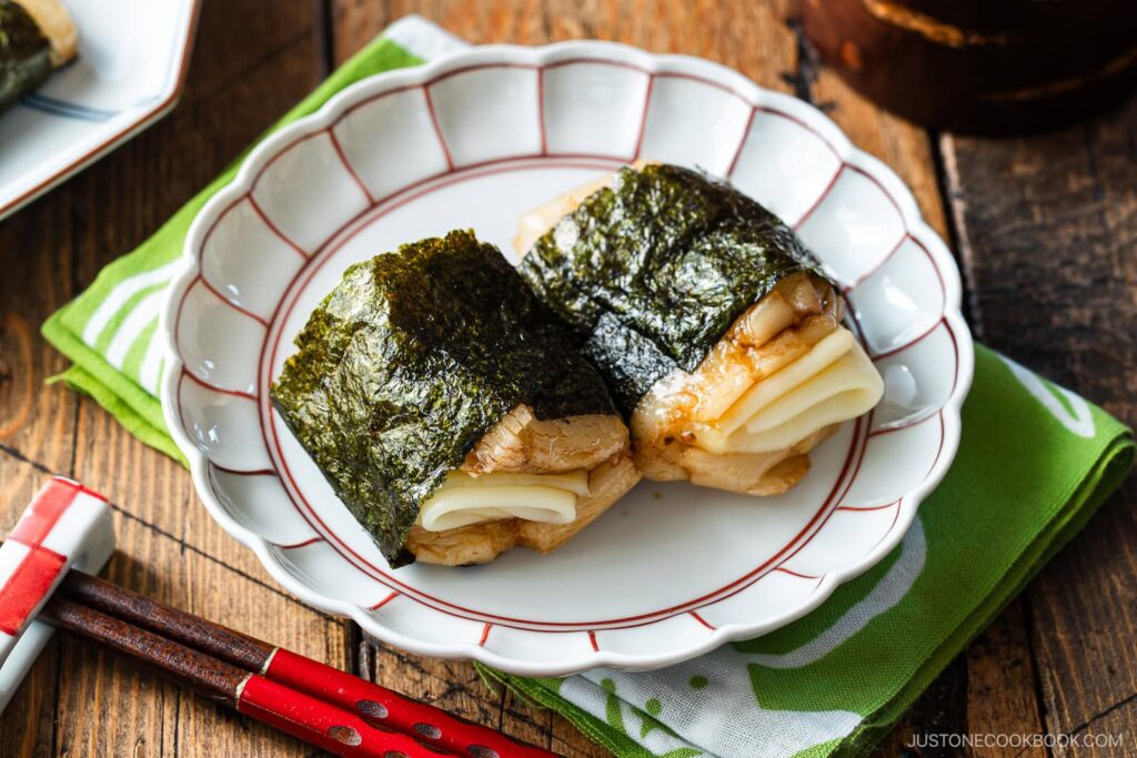 Isobeyaki Mochi su sūriu Isobe Yaki Mochi • Tiesiog viena