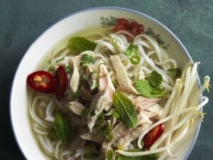 Greitas vištienos Pho receptas – Viet pasaulio virtuvė