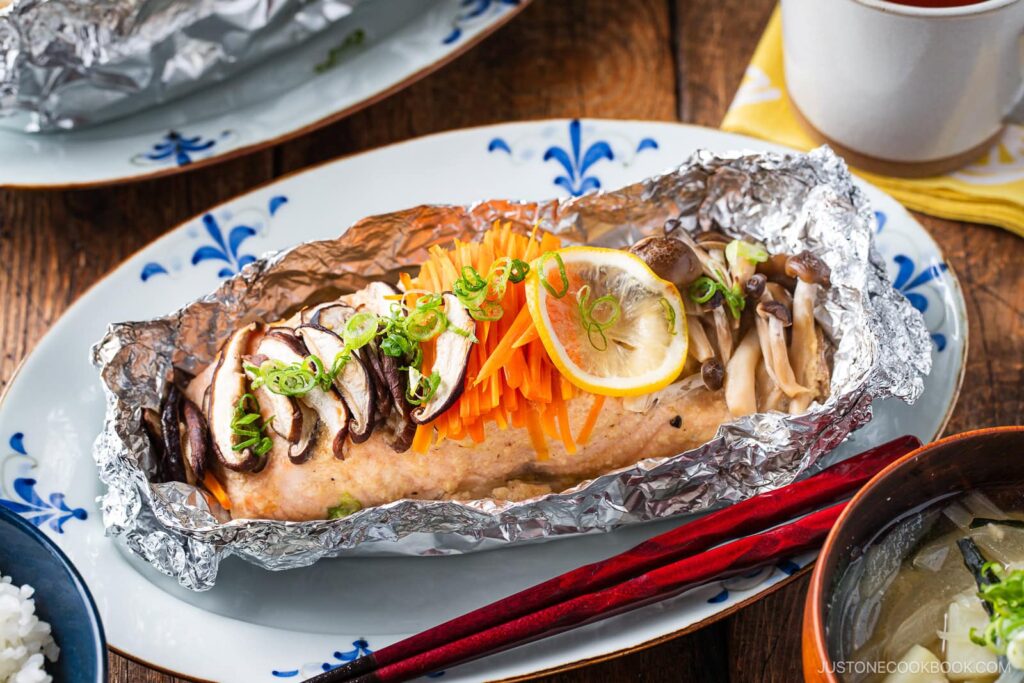 Miso Salmon in Foil (Video) 鮭の味噌マヨホイル焼き • Just One Cookbook